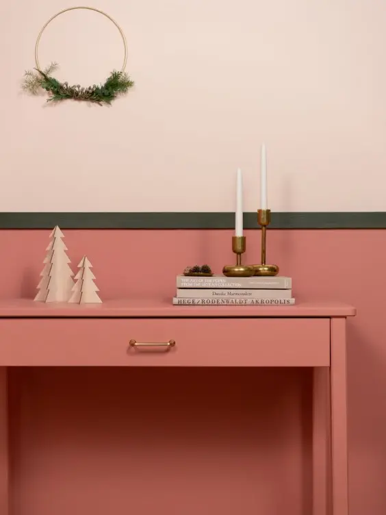 christmas colour with rosy moment