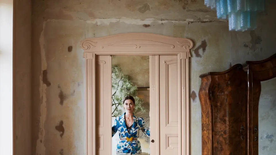 Korteri sisekujundusprojekt 2024. aasta värvi toonidega