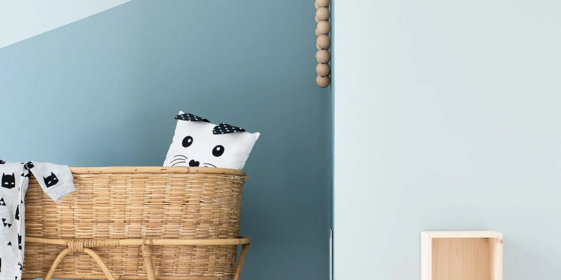 Sinine sein beebitoas