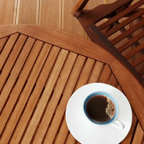 Uue aiamööbli hooldamine Valtti Puuöljy puiduõliga