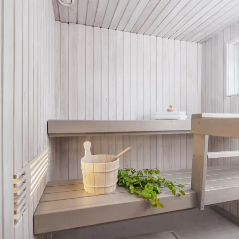 Sauna vahatamine heledaks