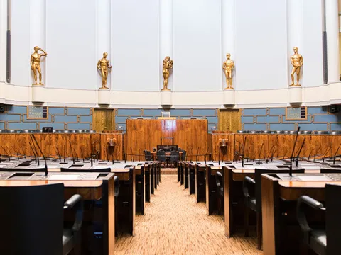 Parlamendihoone renoveerimine