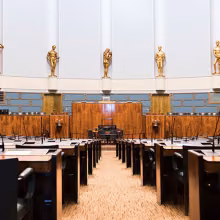 Parlamendihoone renoveerimine