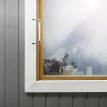 Uute uste ja akende lakkimine