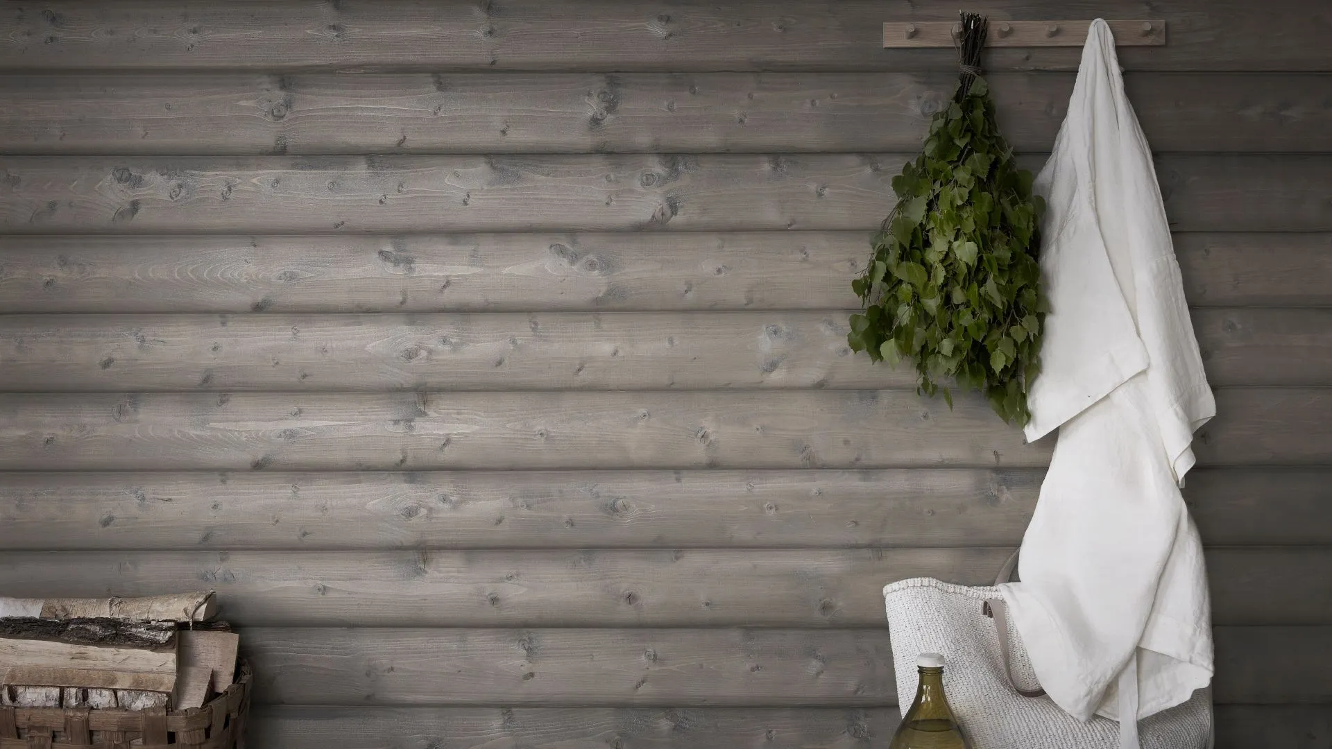 Sauna voodrilaudade ja palkpindade töötlemine pärlmutterläikega