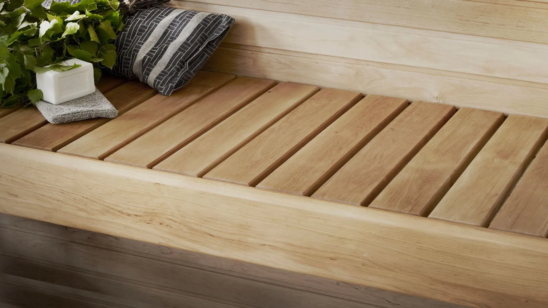 Sauna lavalaudade töötlemine
