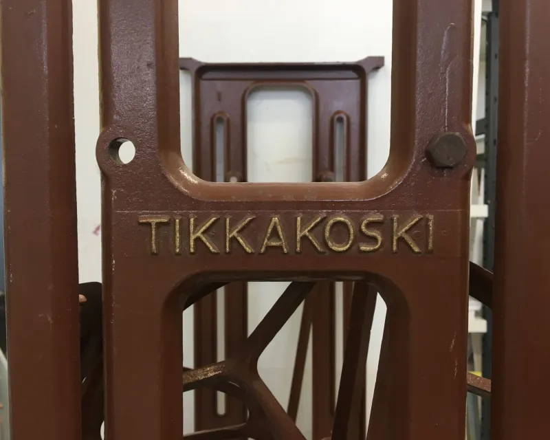 Metallosad puhasta roostest, krundi ja värvi.